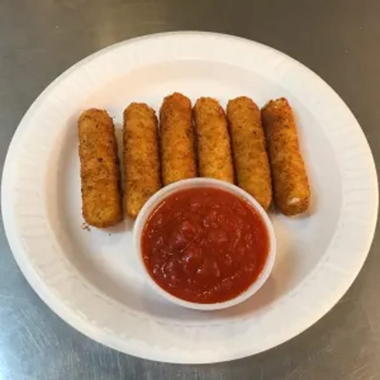 Golden Mozzarella Sticks: A Crispy Delight